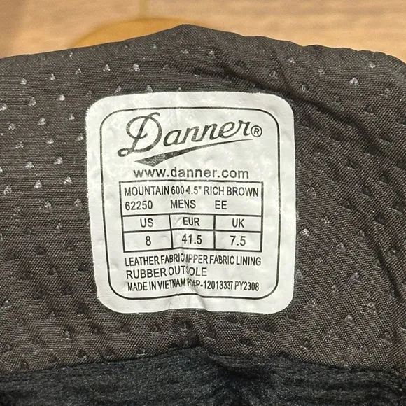 Danner Mountain 600 4.5” in Rich Brown Size 8