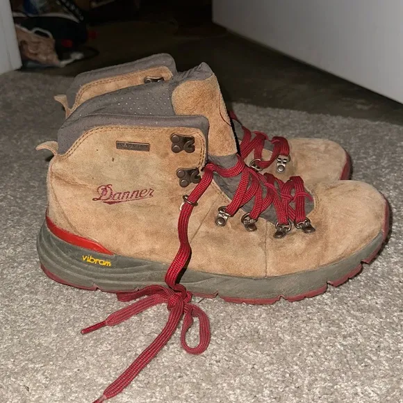 Danner Mountain 600 Hiking Boots Water proof