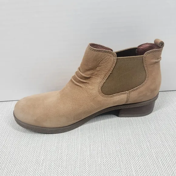 Dansko Bea Biscotti Size 39 Tan Leather Boots Waterproof