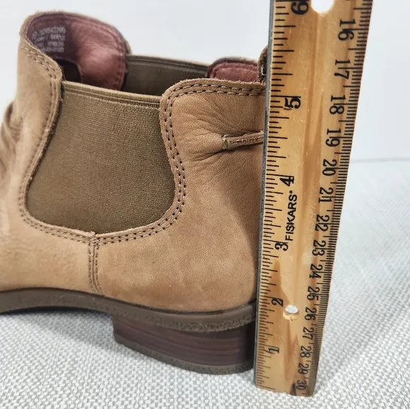 Dansko Bea Biscotti Size 39 Tan Leather Boots Waterproof
