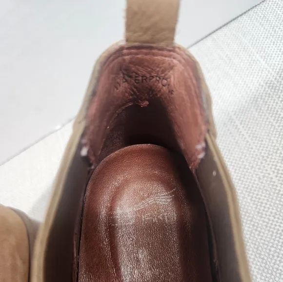 Dansko Bea Biscotti Size 39 Tan Leather Boots Waterproof