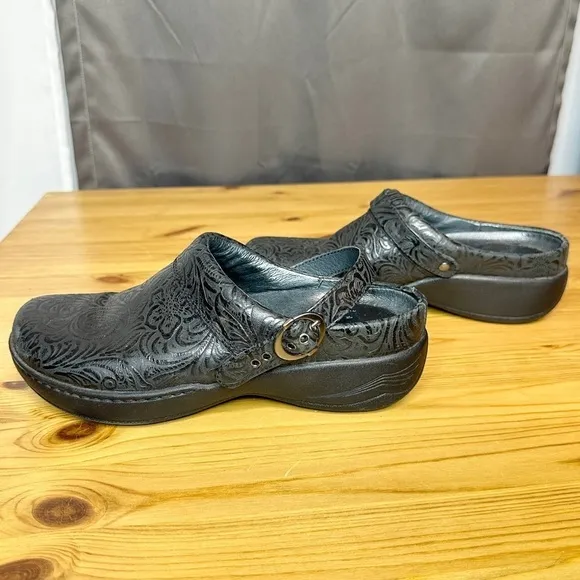 Dansko Ingrid Paisley Black Strap Buckle Slip On Work Slip Resistant Shoes 37