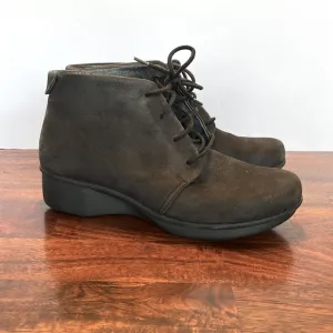Dansko Lucille Ankle Lace Up Boots Booties Black Nubuck Leather Sz 8.5 EU 39