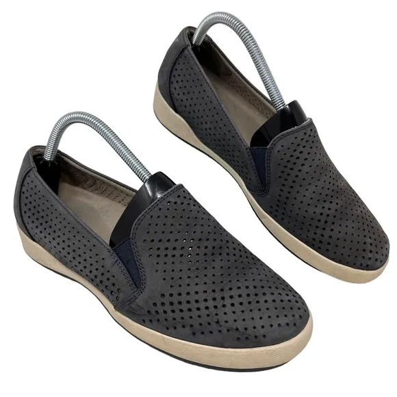 Dansko Odina Navy Blue Nubuck Vented Leather Comfort Slip On Shoes Size 39 9