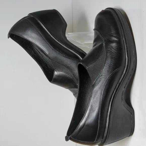 Dansko wedge slip on clog shoes women's size 9.5-10.  EU 40