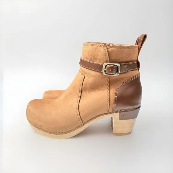 Dansko Women's Brook Nubuck Boots Taupe Burnished Size 37
