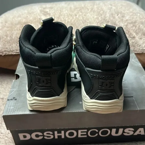 DC Women's Navigator Black Fashion Boot Size 5.5 NIB