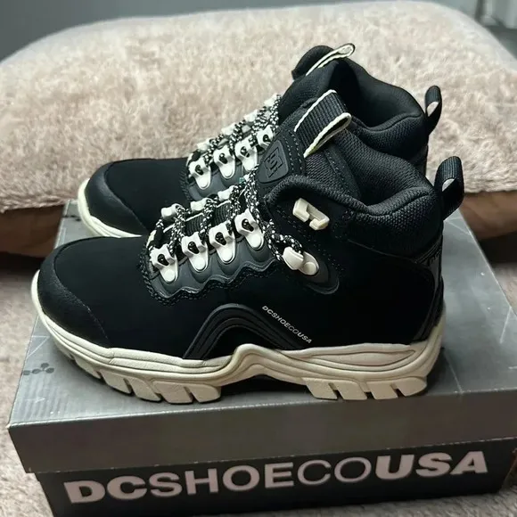 DC Women's Navigator Black Fashion Boot Size 5.5 NIB