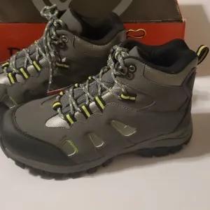 Deerstags boots boy's size 6a grey htec Drew Hiking Waterproof