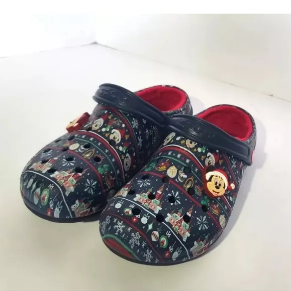 Disney World Christmas Mickey Mouse Castle Womens Crocs Fleece Lined US 7