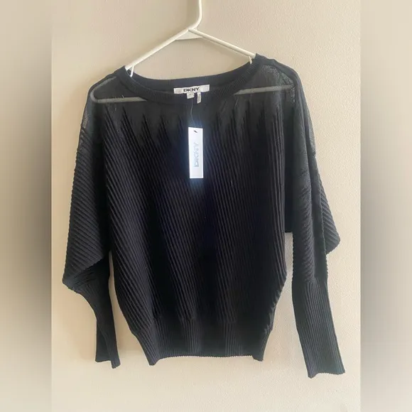 DKNY by Donna Karan Patterned Sheer Yarn Boat Neck LongSleeve Sweater Size M NWT