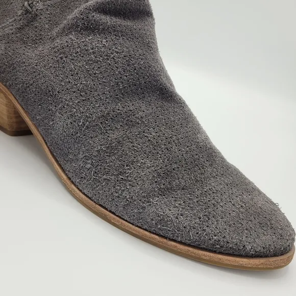 Dolce Vita Grey Perforated Suede Karsen Ankle Bootie Heel Boots Women's Size 8.5