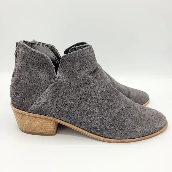 Dolce Vita Grey Perforated Suede Karsen Ankle Bootie Heel Boots Women's Size 8.5