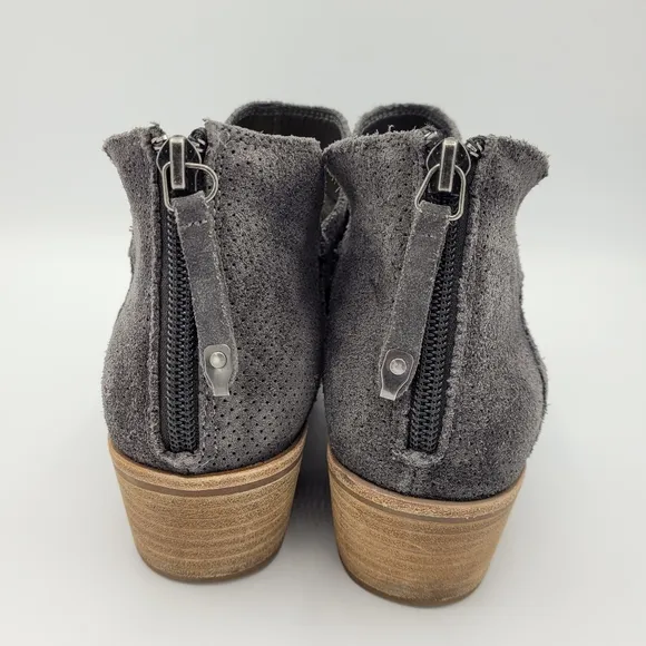 Dolce Vita Grey Perforated Suede Karsen Ankle Bootie Heel Boots Women's Size 8.5