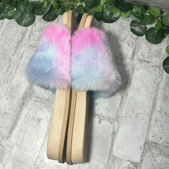 DOLCE Vita Slides/Sandals Women’s Size 8 Bright Cotton Candy Tie Dye Faux Fur