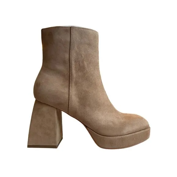 Dolce Vita Women's Ulyses Fashion Boot SZ 8 MSRP 190.00