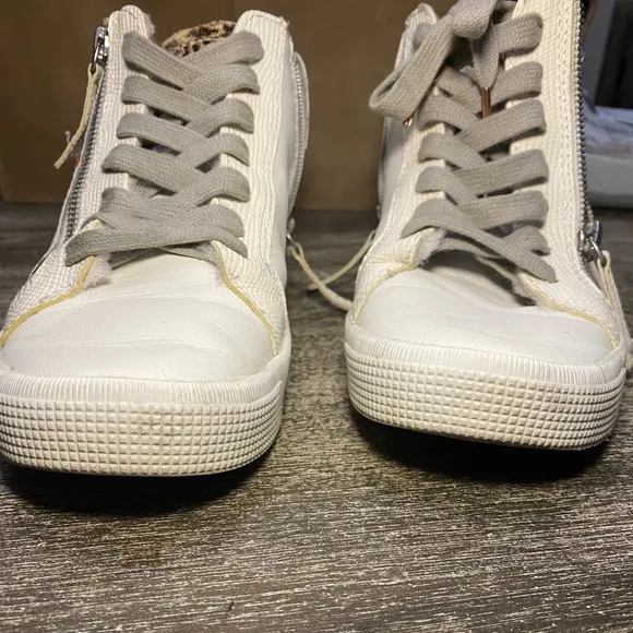 Dolce Vita Zonya Plush sneakers with zippers &amp; with gold and silver accents