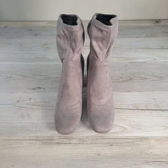 Donald J Pliner Gisele2 Suede Ankle Fashion Boots Sz 8.5M