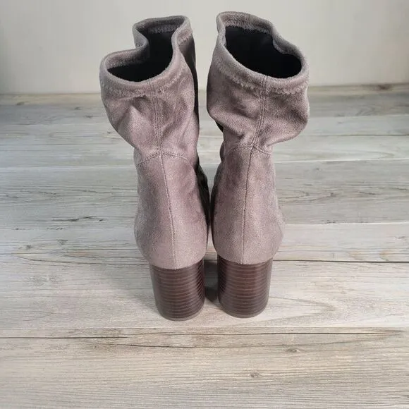 Donald J Pliner Gisele2 Suede Ankle Fashion Boots Sz 8.5M