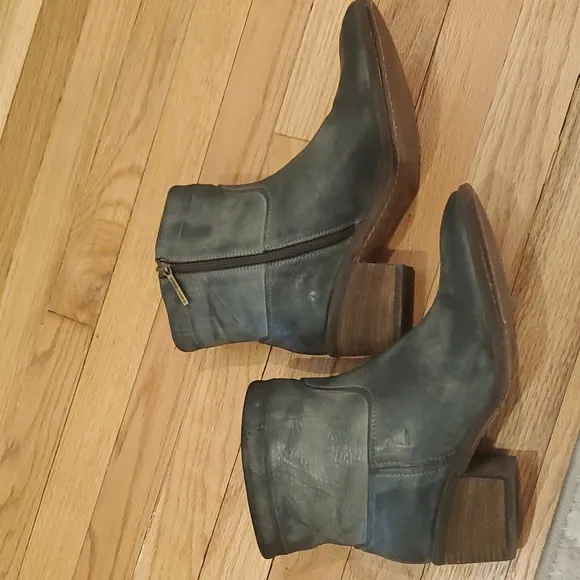 Donald Pliner Darua Western Couture Boot Size 8