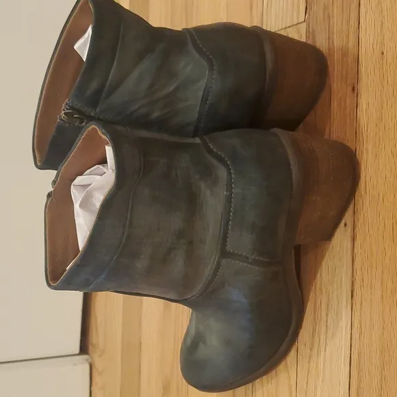Donald Pliner Darua Western Couture Boot Size 8