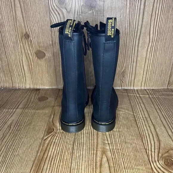 Dr. Marten 1914 J leather tall lace up boots Kids 11