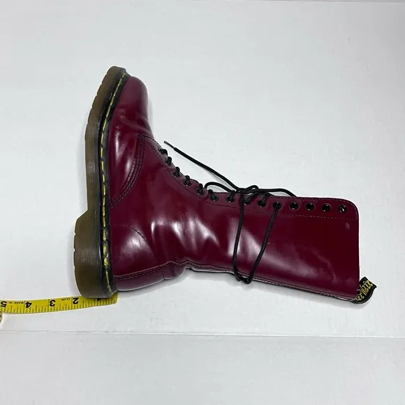 Dr. Martens 14-Eyelet Boot