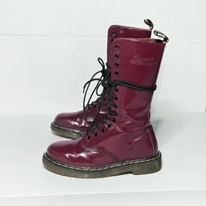 Dr. Martens 14-Eyelet Boot