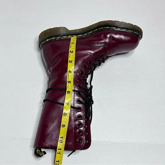 Dr. Martens 14-Eyelet Boot