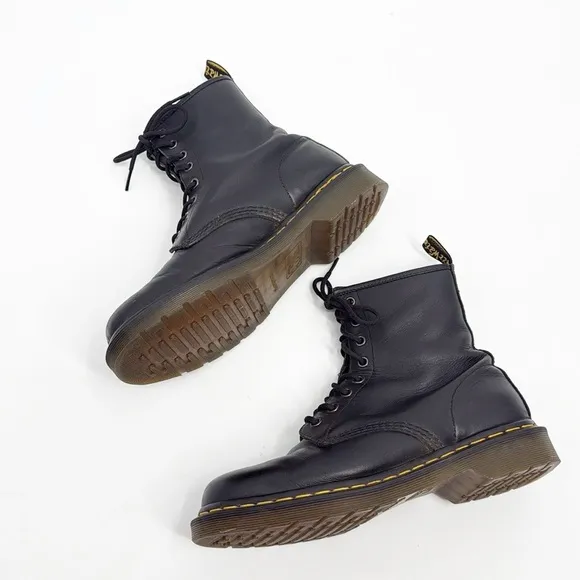 Dr Martens 1460 8-Eye Boots Black Modern Classics size 10