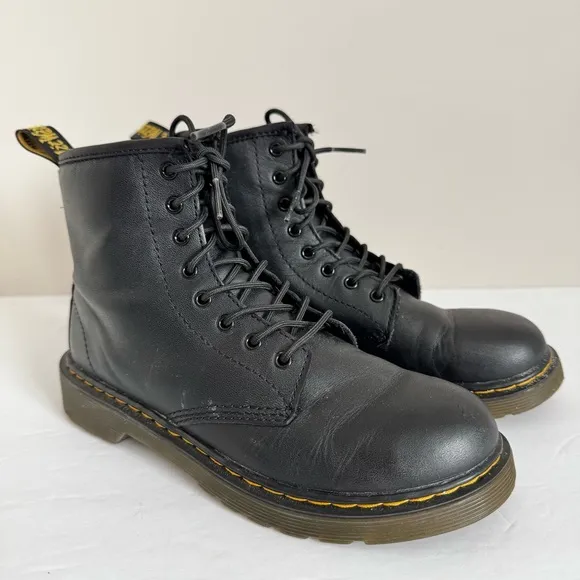 DR MARTENS 1460 J size US 4 M