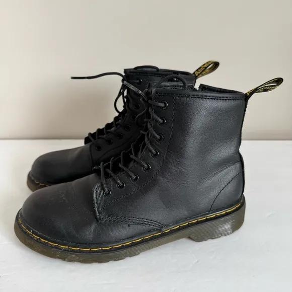 DR MARTENS 1460 J size US 4 M