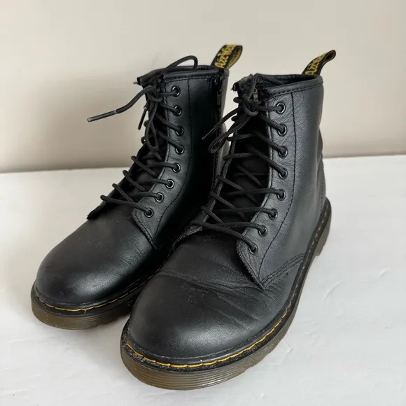 DR MARTENS 1460 J size US 4 M
