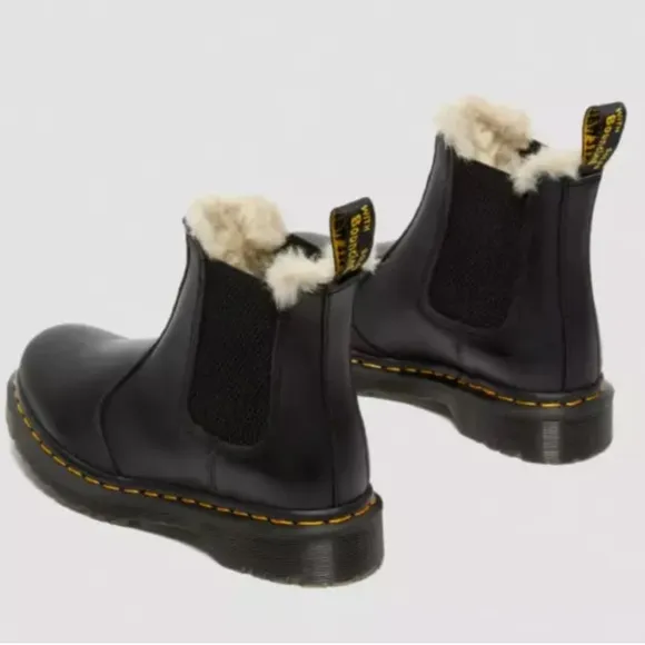 Dr. Martens 2976 Leonore Faux Fur Block Heel Lug Sole Chelsea Boots Size 6 NWT