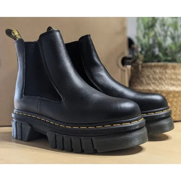 Dr. Martens Audrick Black Nappa Lux Leather Platform Chelsea Boots UK 6 NIB