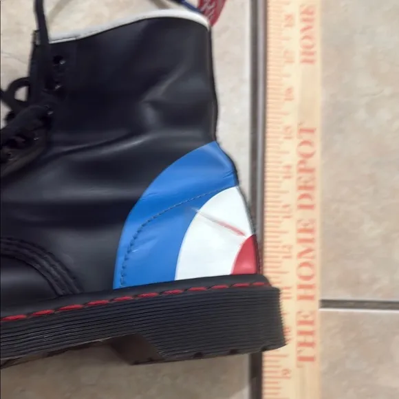 Dr. Martens Black and Blue the who Boots Sz 8 women’s 1460