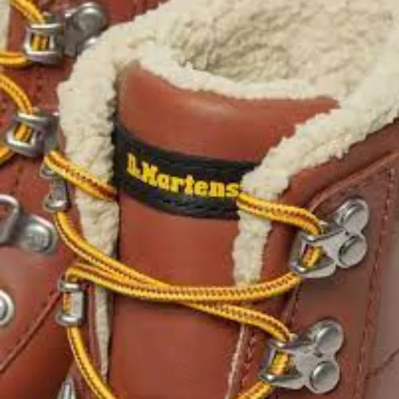 Dr. Martens Combs sherpa fur leather boot chestnut brown shoes size 9