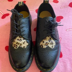 Dr. Martens Joyce Heart