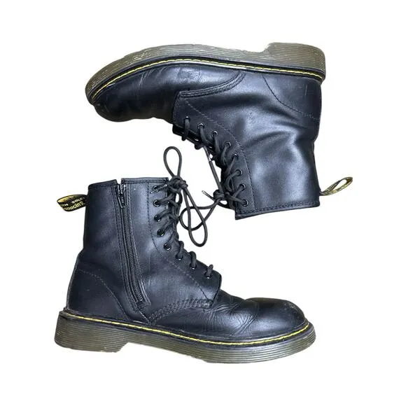 Dr. Martens Unisex Youth 1460 Softy Black Lace Up Leather Combat Boots Size 5Y