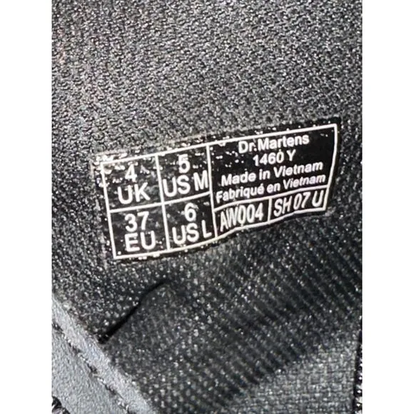 Dr. Martens Unisex Youth 1460 Softy Black Lace Up Leather Combat Boots Size 5Y