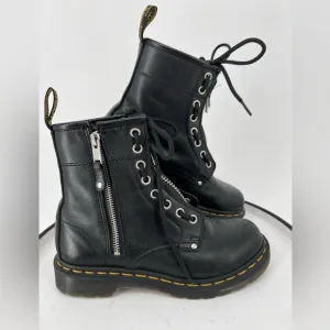 DR. MARTENS WANAMA TWIN ZIP LEATHER DOC MARTEN BOOTS