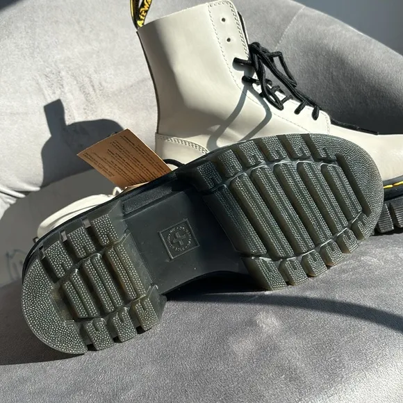 Dr. Martens White Jadon Platform Boots size 8