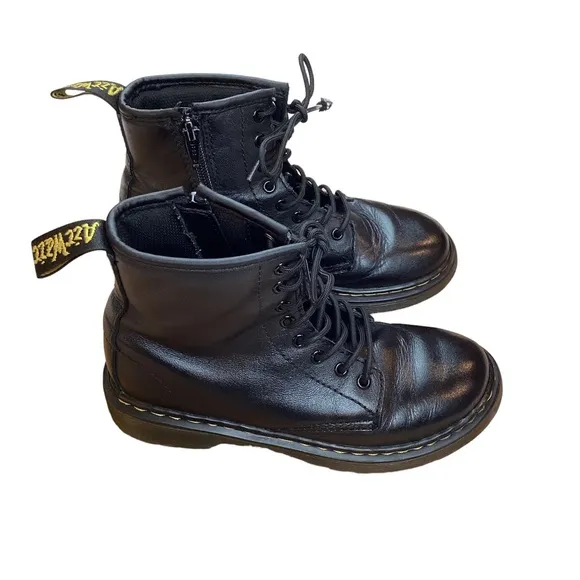 Dr. Martens Youth Pascal Lace Up Boots 1460J