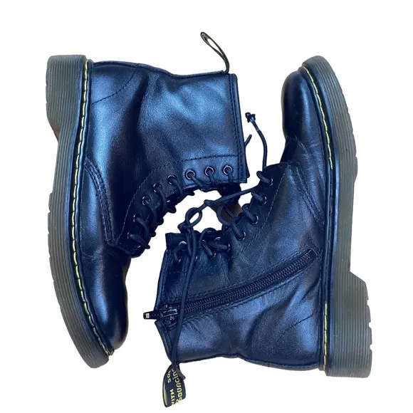 Dr. Martens Youth Pascal Lace Up Boots 1460J