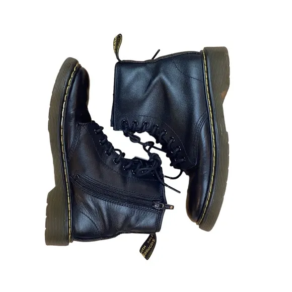 Dr. Martens Youth Pascal Lace Up Boots 1460J