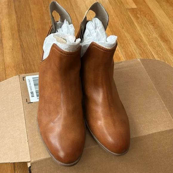 Dr. Scholl's Women Lucille Ankle Pull slip on western Bootie size 10M tan brown