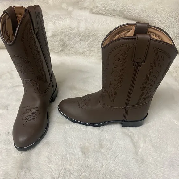 Durango Kids brown cowboy boots size 3