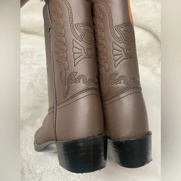 Durango Kids brown cowboy boots size 3
