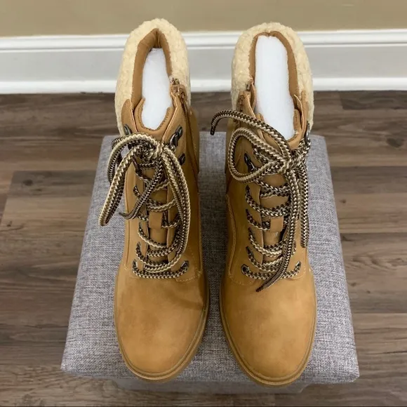 DV Dolce Vita Tan Lace Up Wedge Booties Size 9.5 Women’s Boots