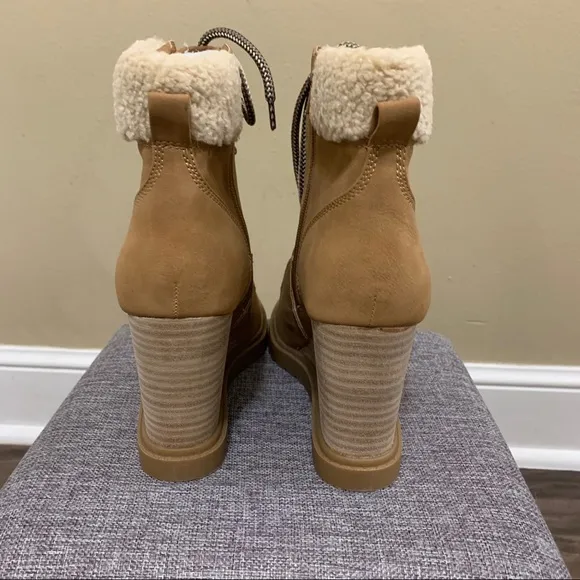 DV Dolce Vita Tan Lace Up Wedge Booties Size 9.5 Women’s Boots